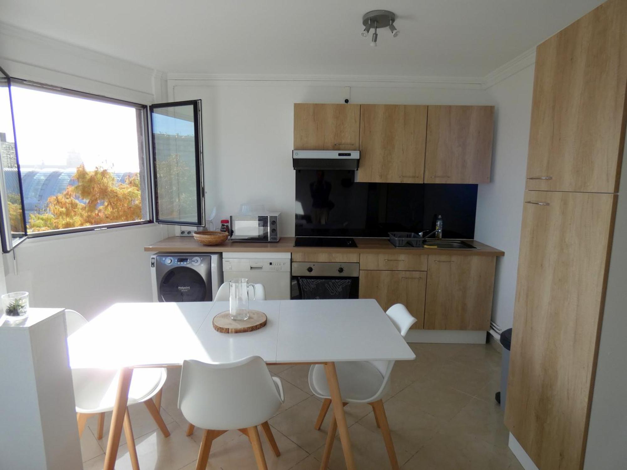 Ferienwohnung 37M2 Lumineux Face Gare Sncf, Wifi Et Cafe Et The Offerts Orléans Exterior foto
